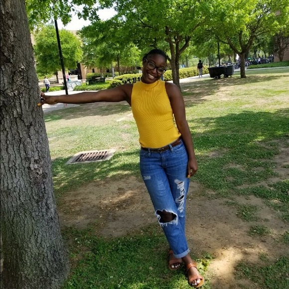 WHO AM I!? - Picture 5 of 6